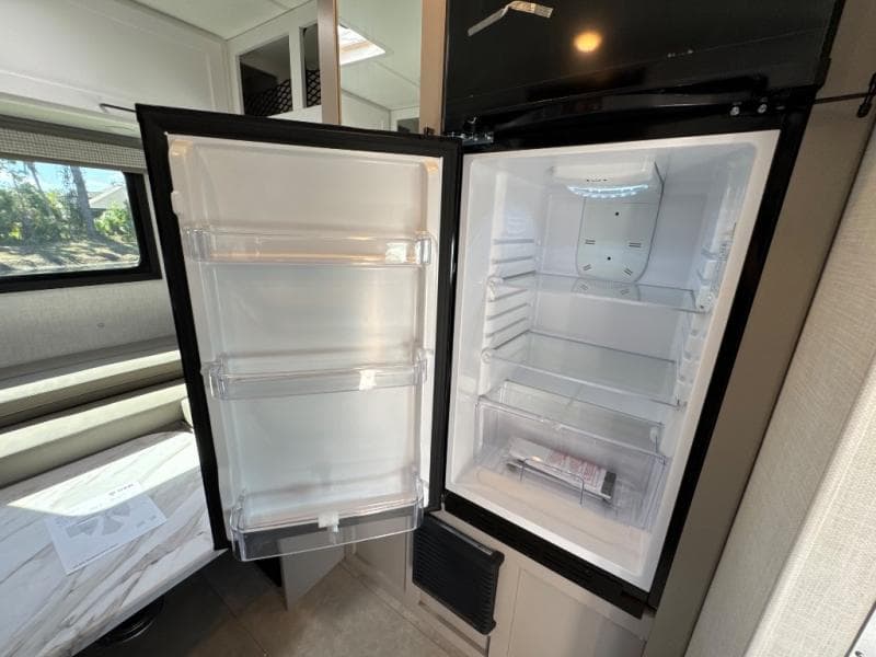 2026 Thor Motor Coach 2026 Thor Motor Coach Quantum - thumbnail 18