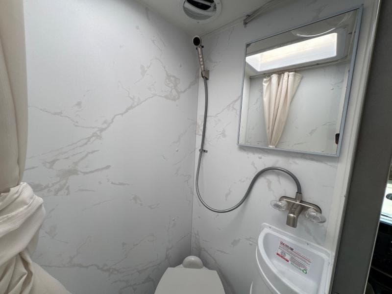 2026 Thor Motor Coach 2026 Thor Motor Coach Quantum - thumbnail 20