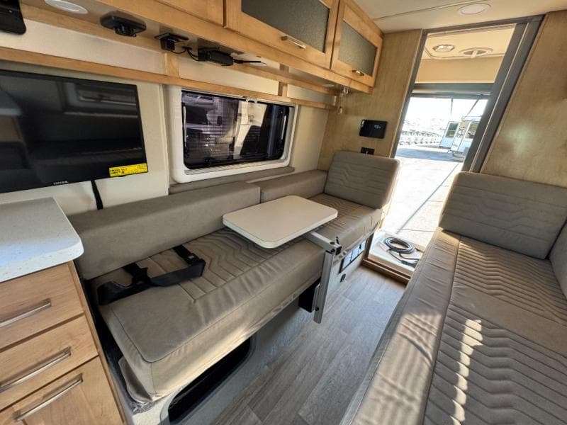 2026 Coachmen 2026 Coachmen Nova - thumbnail 15