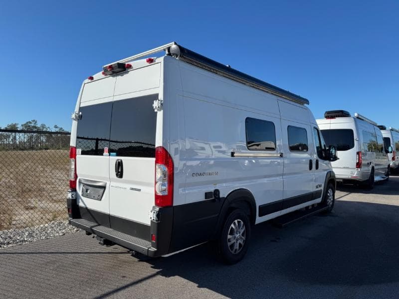 2026 Coachmen 2026 Coachmen Nova - thumbnail 5