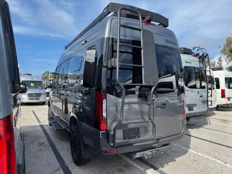 2026 Winnebago 2026 Winnebago Revel - thumbnail 4