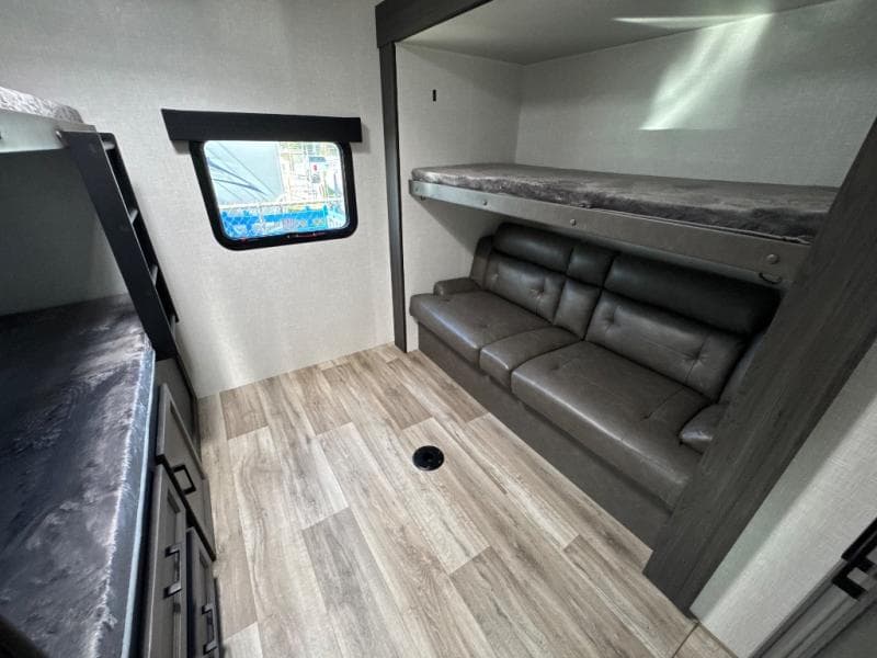 2026 Venture RV 2026 Venture RV SportTrek - thumbnail 20