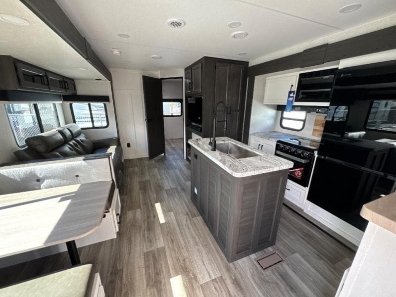 2026 Venture RV 2026 Venture RV SportTrek - thumbnail 10