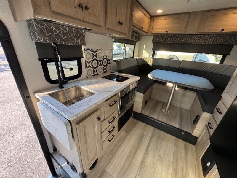 2026 Forest River 2026 Forest River Sunseeker - thumbnail 13