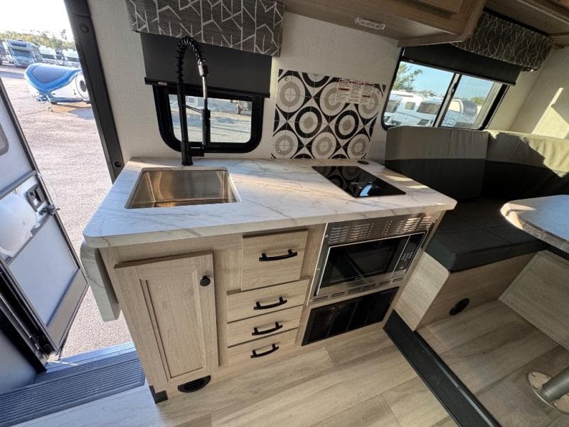 2026 Forest River 2026 Forest River Sunseeker - thumbnail 14