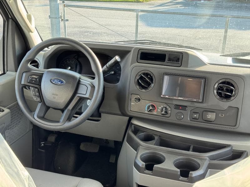 2026 Forest River 2026 Forest River Sunseeker - thumbnail 8