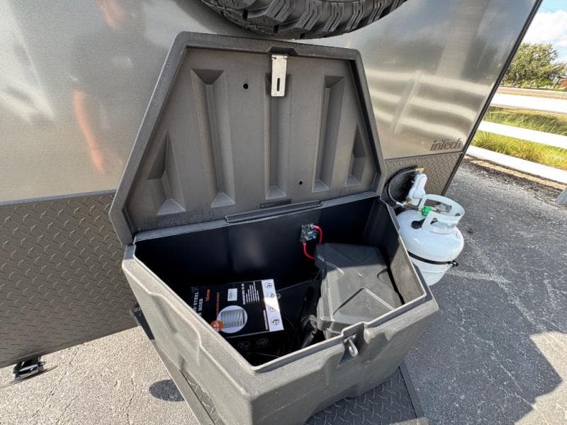 2026 inTech RV 2026 inTech RV Flyer Toy Hauler Expandable - thumbnail 7