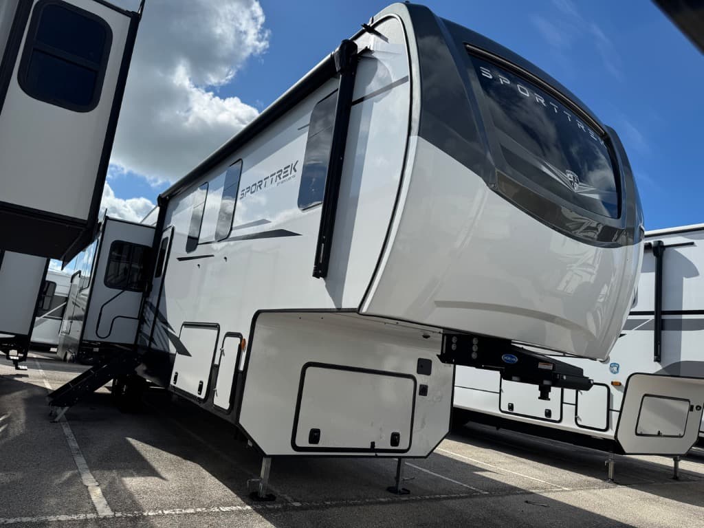 2026 Venture RV SportTrek 5 Touring Edition STTF353VIK