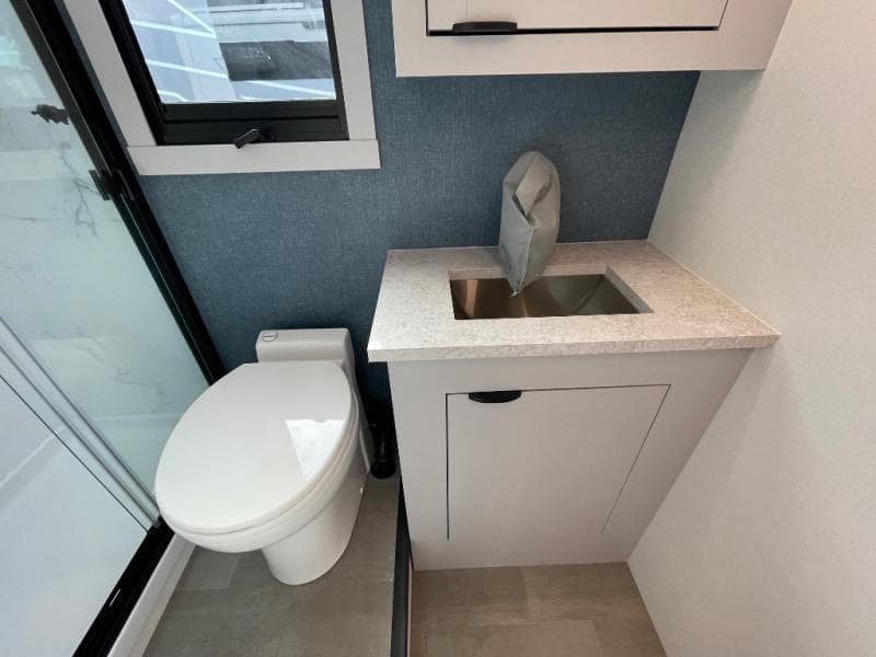 2026 Coachmen 2026 Coachmen Euro - thumbnail 12