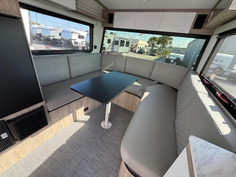 2026 inTech RV 2026 inTech RV Sol - thumbnail 9