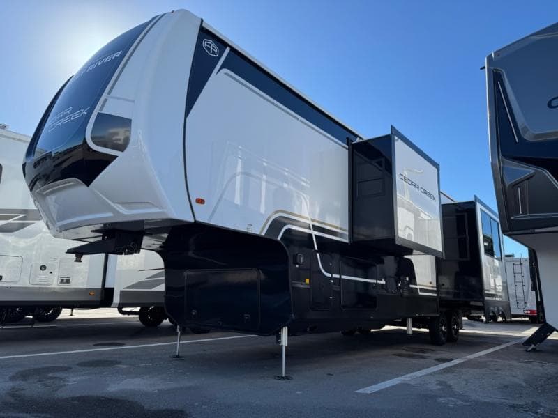 2026 Forest River 2026 Forest River Cedar Creek - thumbnail 3