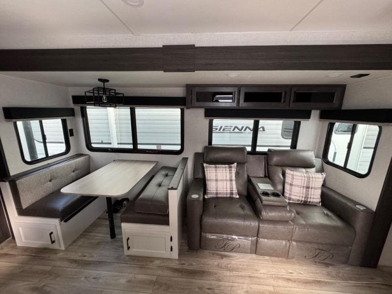 2026 Venture RV 2026 Venture RV SportTrek Touring Edition - thumbnail 14