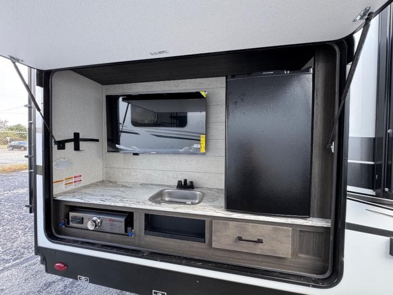 2026 Venture RV 2026 Venture RV SportTrek - thumbnail 6