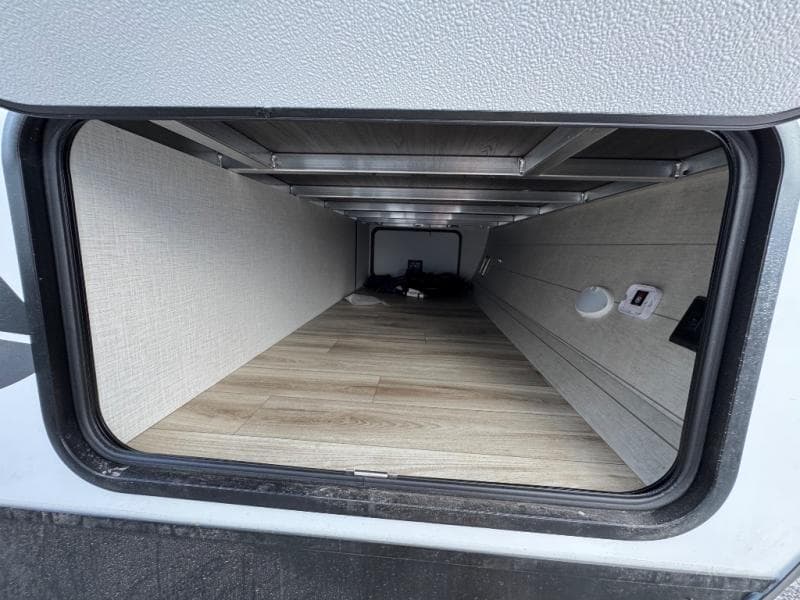 2026 Venture RV 2026 Venture RV SportTrek - thumbnail 8