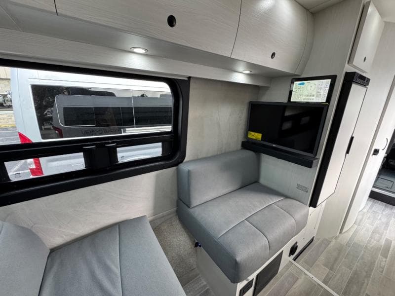 2026 Pleasure-Way 2026 Pleasure-Way Lexor - thumbnail 11