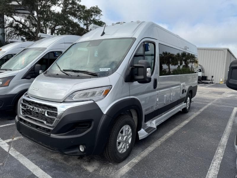 2026 Pleasure-Way 2026 Pleasure-Way Lexor - thumbnail 3