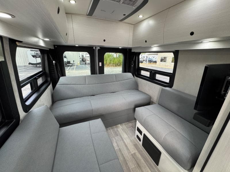 2026 Pleasure-Way 2026 Pleasure-Way Lexor - thumbnail 9