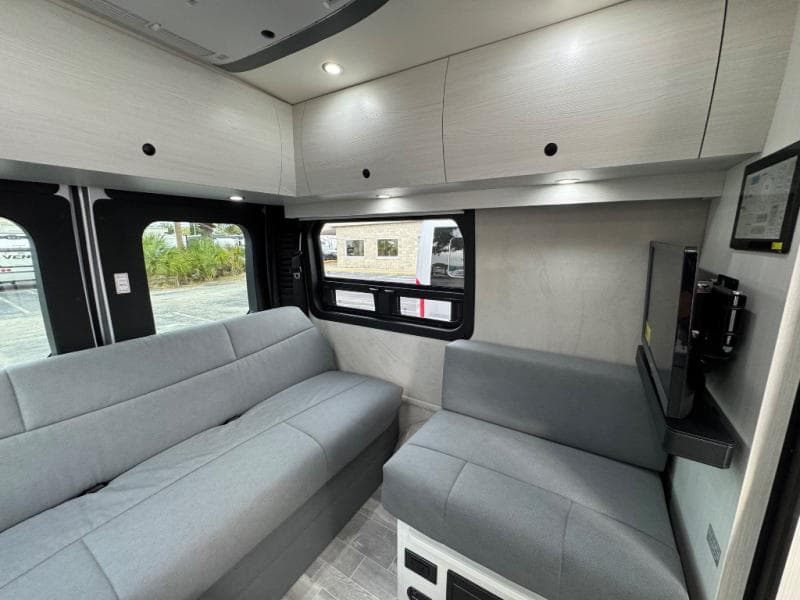 2026 Pleasure-Way 2026 Pleasure-Way Lexor - thumbnail 10