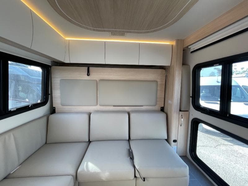 2026 Leisure Travel Vans 2026 Leisure Travel Vans Unity - thumbnail 14