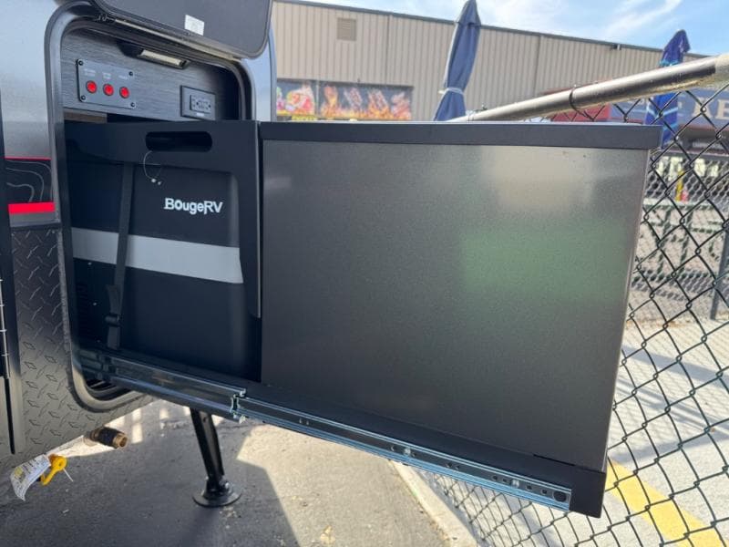 2026 inTech RV 2026 inTech RV Flyer - thumbnail 8