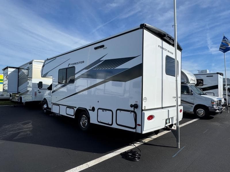 2026 Forest River 2026 Forest River Forester - thumbnail 4