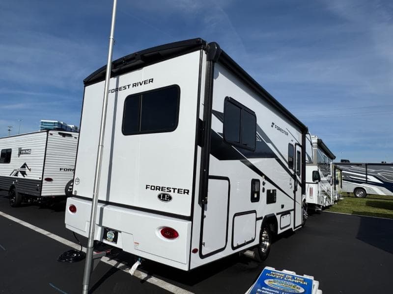 2026 Forest River 2026 Forest River Forester - thumbnail 5