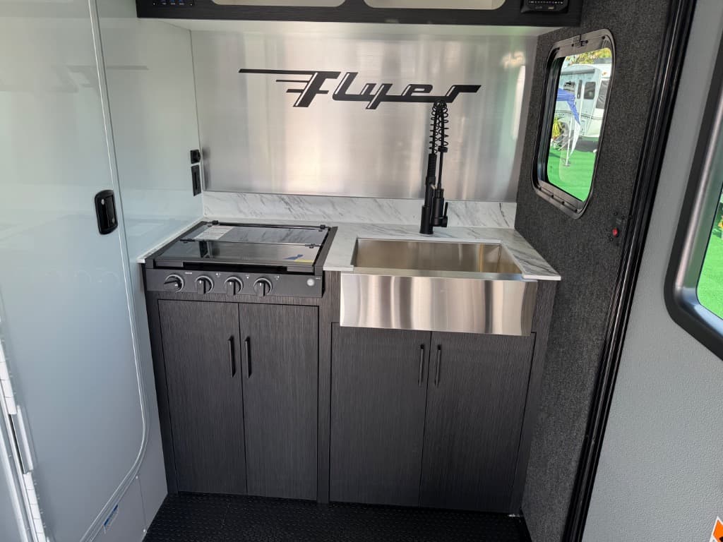 2026 inTech RV 2026 inTech RV Flyer Toy Hauler Expandable - thumbnail 8