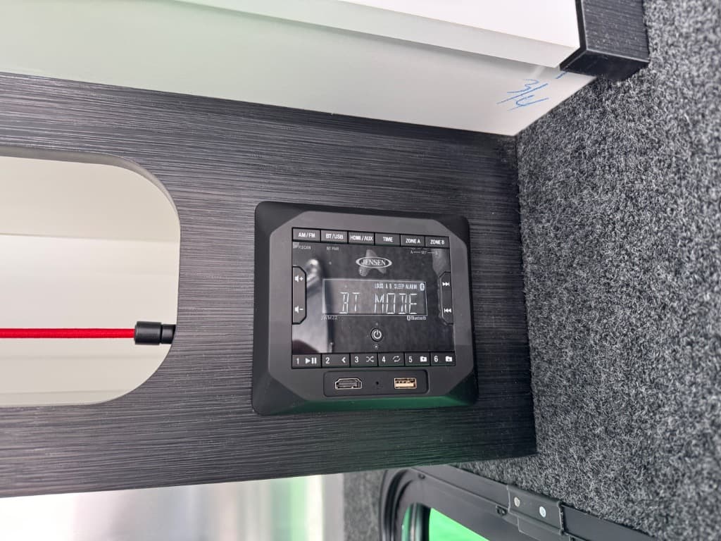 2026 inTech RV 2026 inTech RV Flyer Toy Hauler Expandable - thumbnail 18