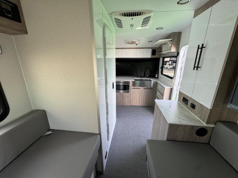 2026 inTech RV 2026 inTech RV Sol - thumbnail 9
