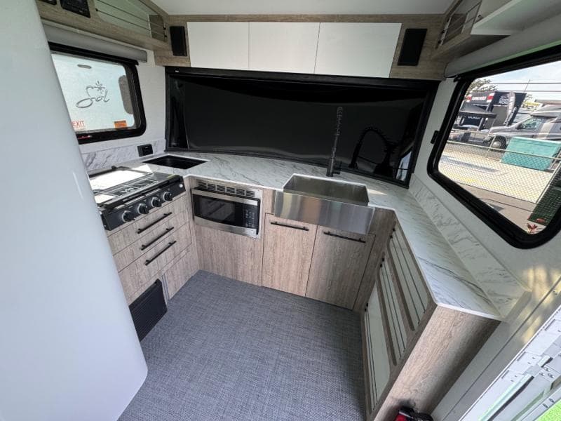 2026 inTech RV 2026 inTech RV Sol - thumbnail 10