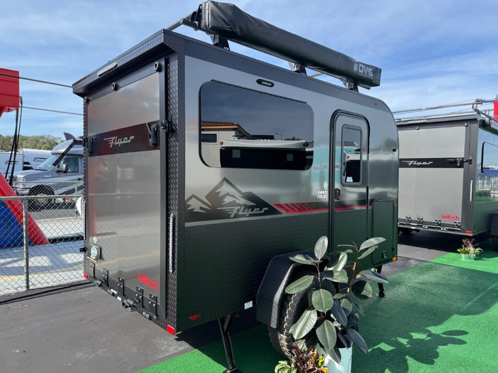 2026 inTech RV 2026 inTech RV Flyer Toy Hauler Expandable - thumbnail 4