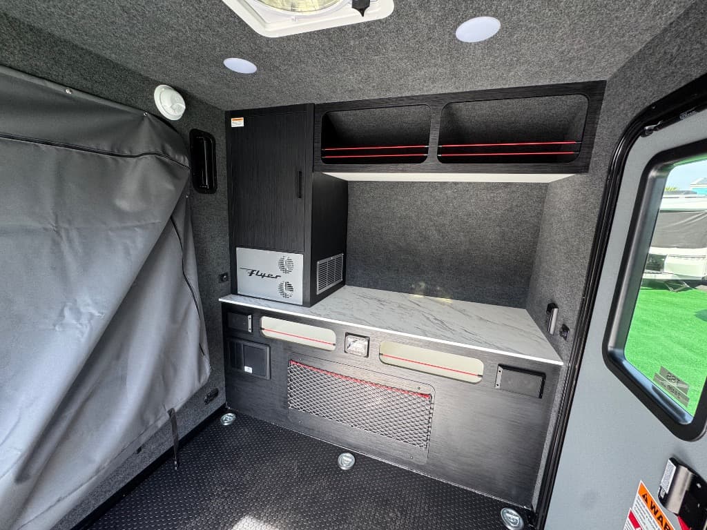 2026 inTech RV 2026 inTech RV Flyer Toy Hauler Expandable - thumbnail 8