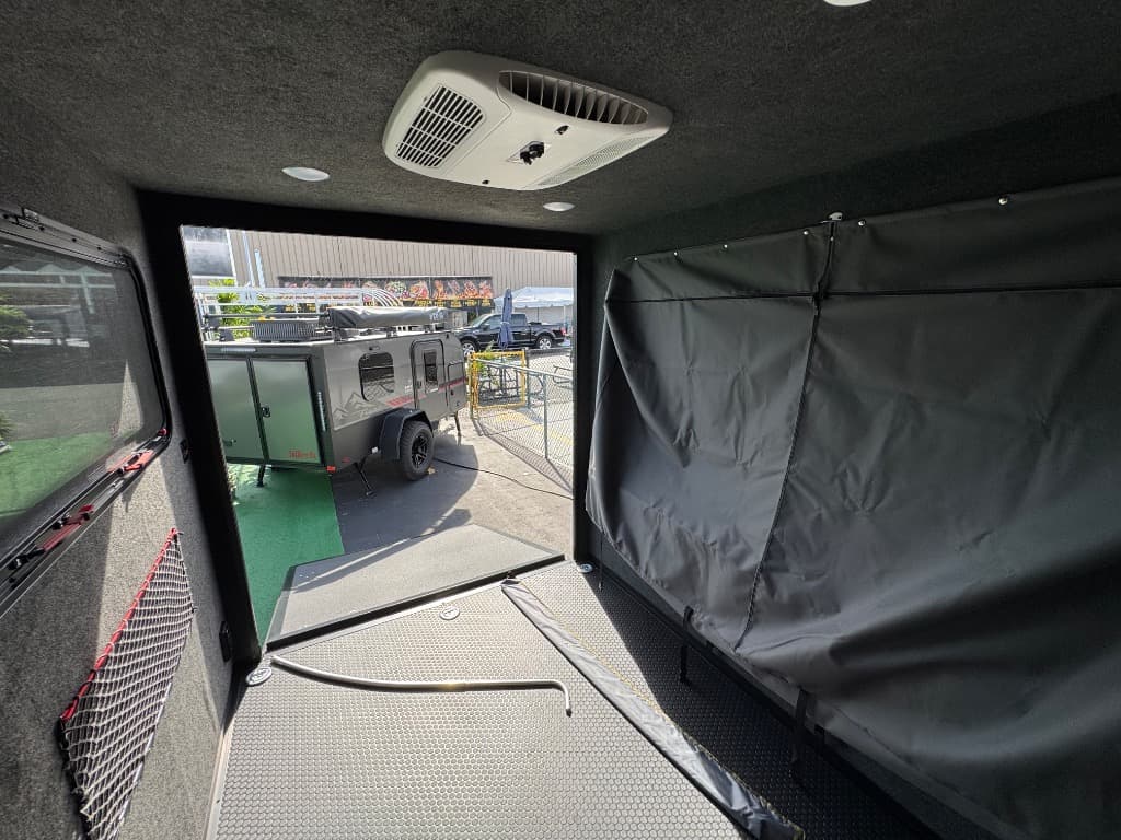 2026 inTech RV 2026 inTech RV Flyer Toy Hauler Expandable - thumbnail 9