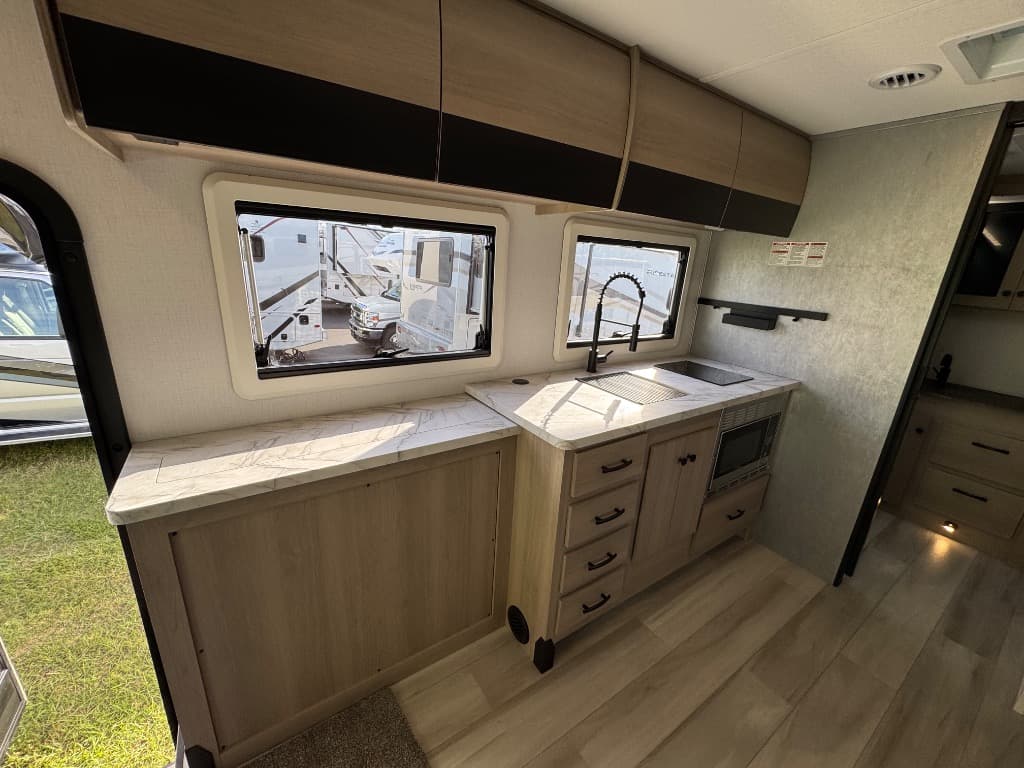 2026 Forest River 2026 Forest River Forester - thumbnail 11