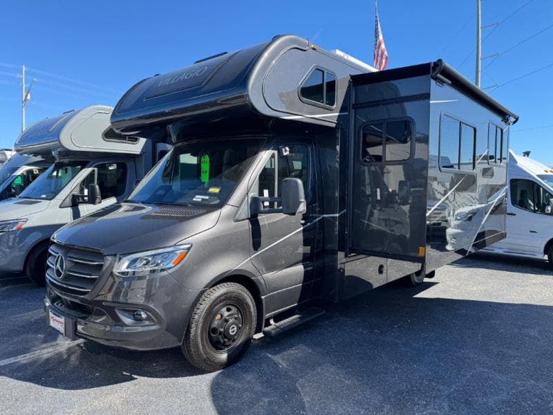 2027 Renegade 2027 Renegade Villagio - thumbnail 3