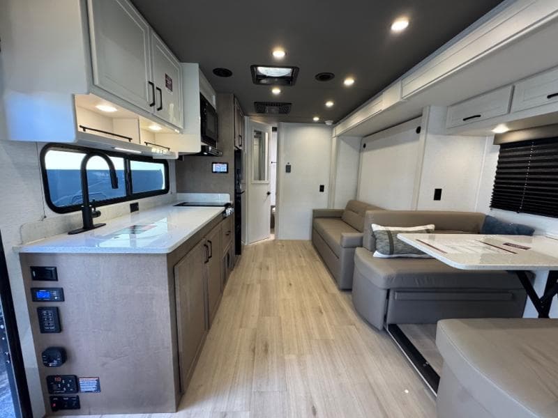 2027 Renegade 2027 Renegade Villagio - thumbnail 7