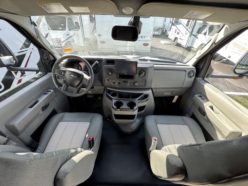 2026 Forest River 2026 Forest River Forester Classic - thumbnail 17