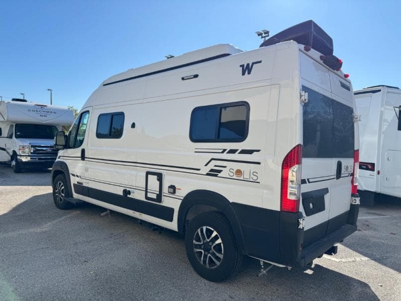 2026 Winnebago 2026 Winnebago Solis - thumbnail 5