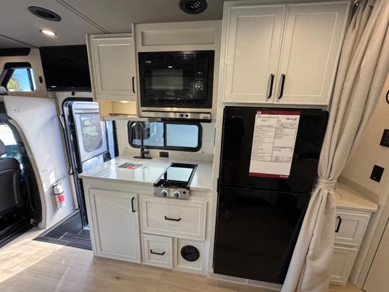 2027 Renegade 2027 Renegade Villagio - thumbnail 8