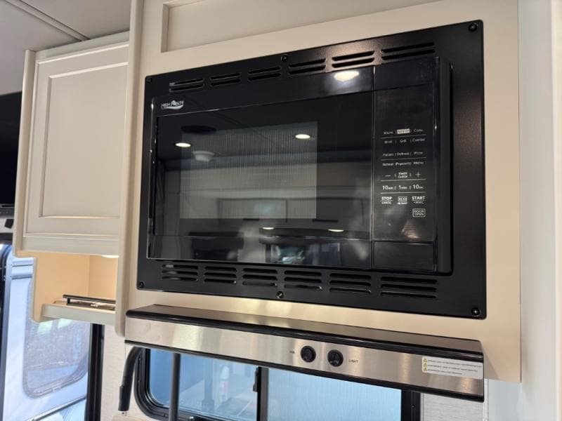 2027 Renegade 2027 Renegade Villagio - thumbnail 10