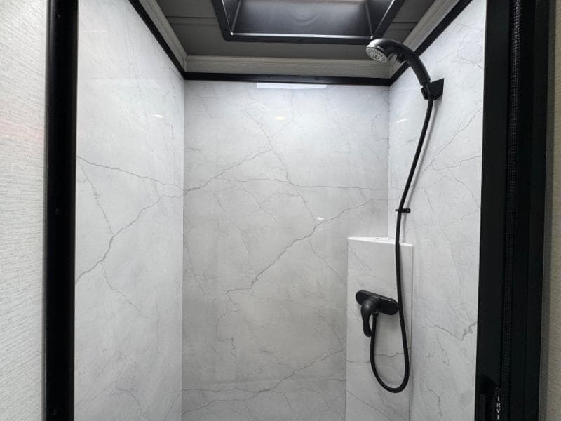 2027 Renegade 2027 Renegade Villagio - thumbnail 19