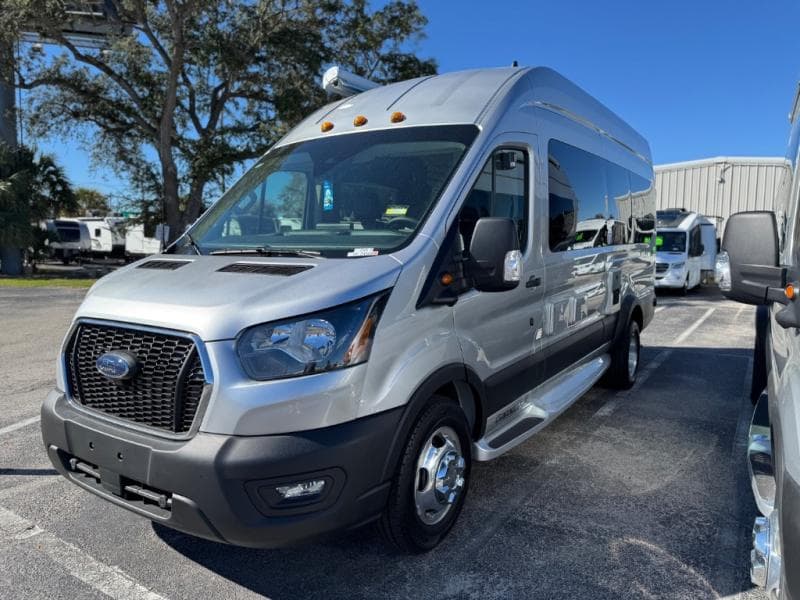 2026 Pleasure-Way 2026 Pleasure-Way Ontour - thumbnail 3