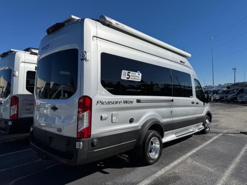2026 Pleasure-Way 2026 Pleasure-Way Ontour - thumbnail 5