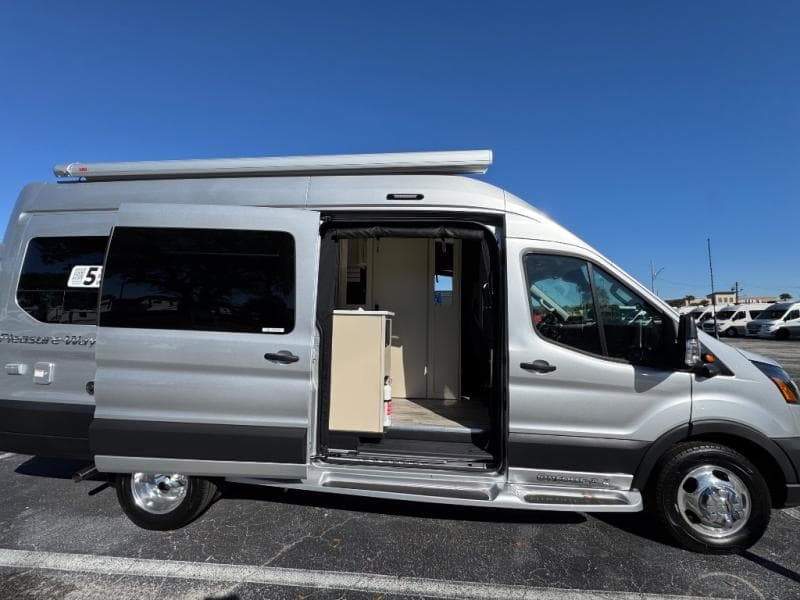 2026 Pleasure-Way 2026 Pleasure-Way Ontour - thumbnail 6