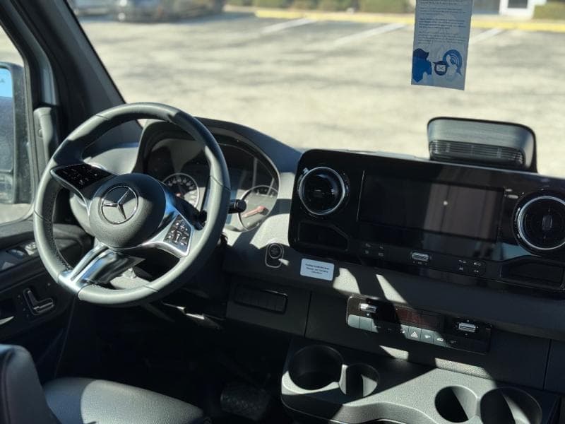 2026 Pleasure-Way 2026 Pleasure-Way Plateau - thumbnail 7