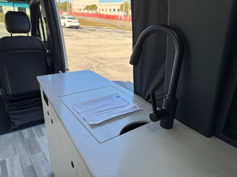 2026 Pleasure-Way 2026 Pleasure-Way Plateau - thumbnail 12