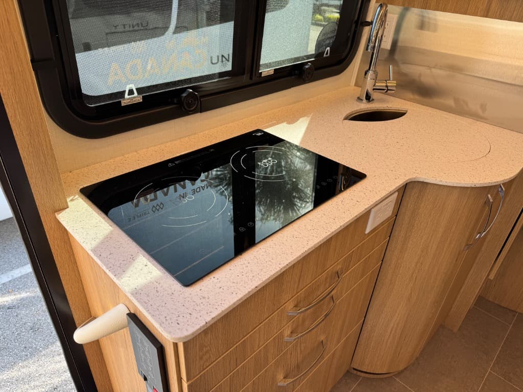 2026 Leisure Travel Vans 2026 Leisure Travel Vans Unity - thumbnail 10