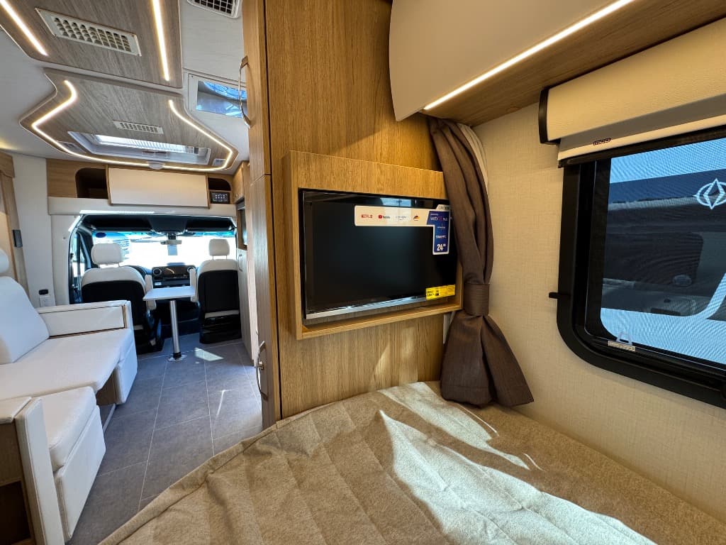 2026 Leisure Travel Vans 2026 Leisure Travel Vans Unity - thumbnail 17