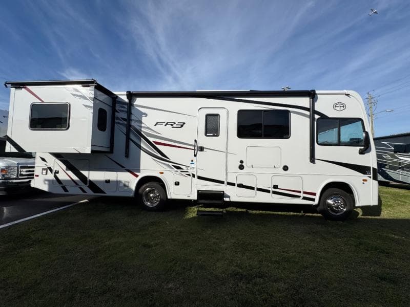 2026 Forest River 2026 Forest River FR3 - thumbnail 4