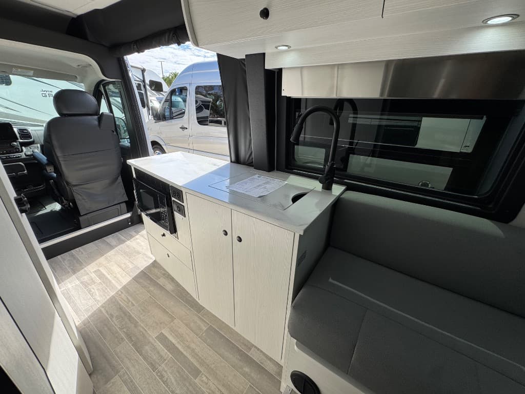 2026 Pleasure-Way 2026 Pleasure-Way Lexor - thumbnail 9